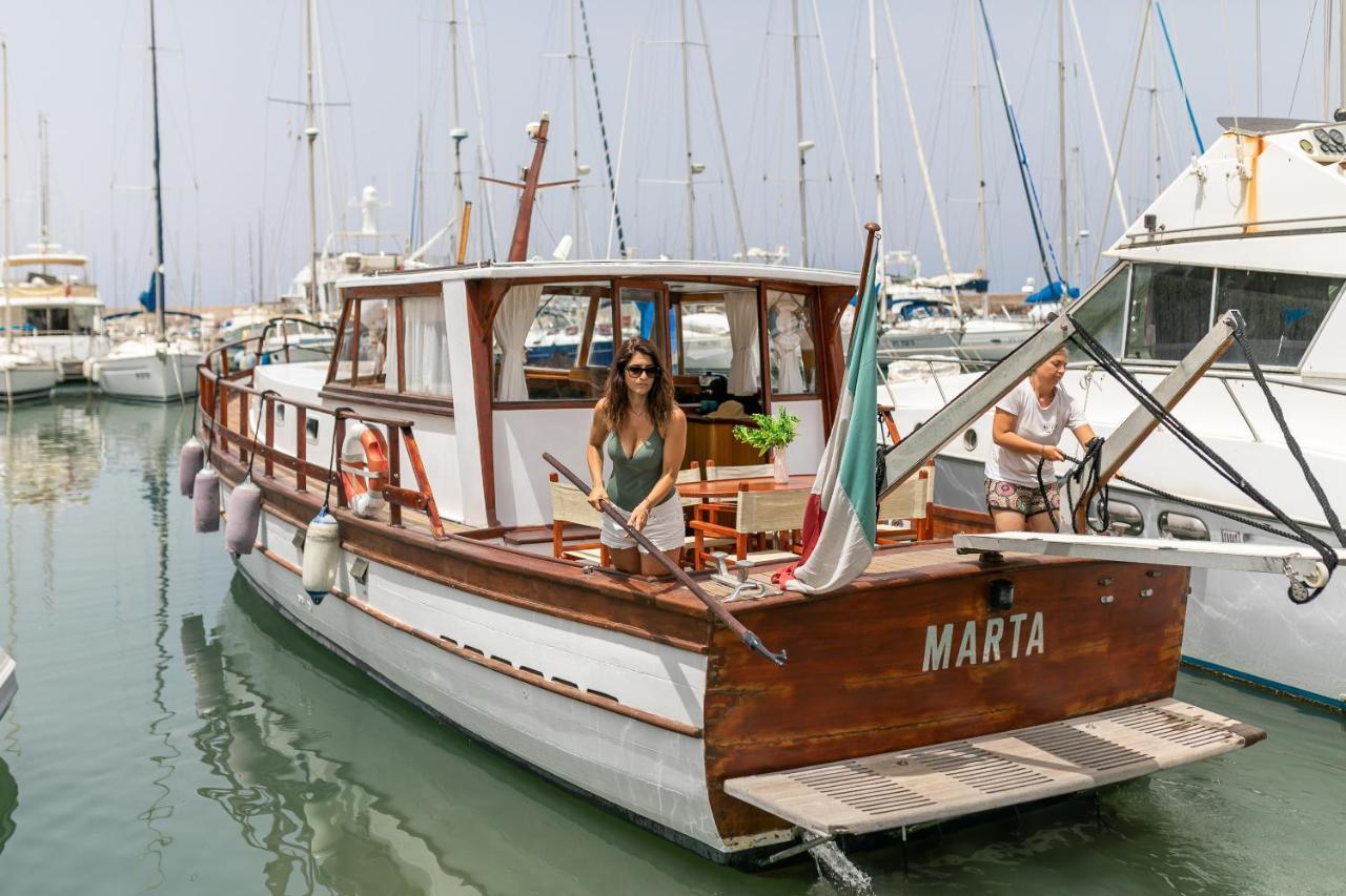 Marta Boat B&B Castelsardo Exterior foto